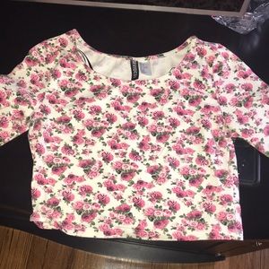 Long Sleeve Floral Crop Top